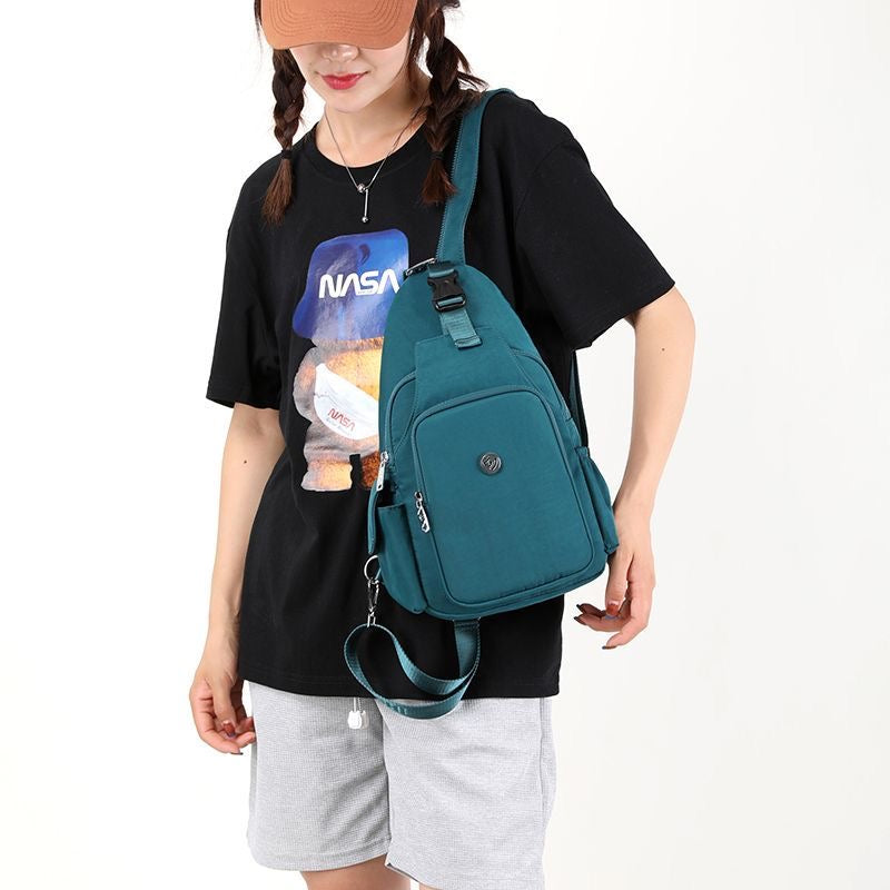 A variety of ways to use leisure backpack/width 21CM* height 14CM* thickness 10CM