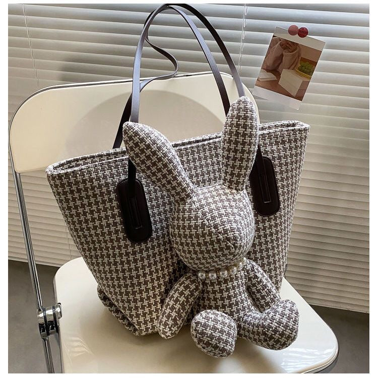 Cartoon rabbit doll tote bag/upper width 44CM/lower width 27CM/bottom thickness 19CM/shoulder strap 60CM